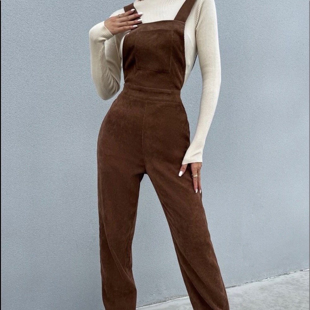 These r the brown overalls on my page